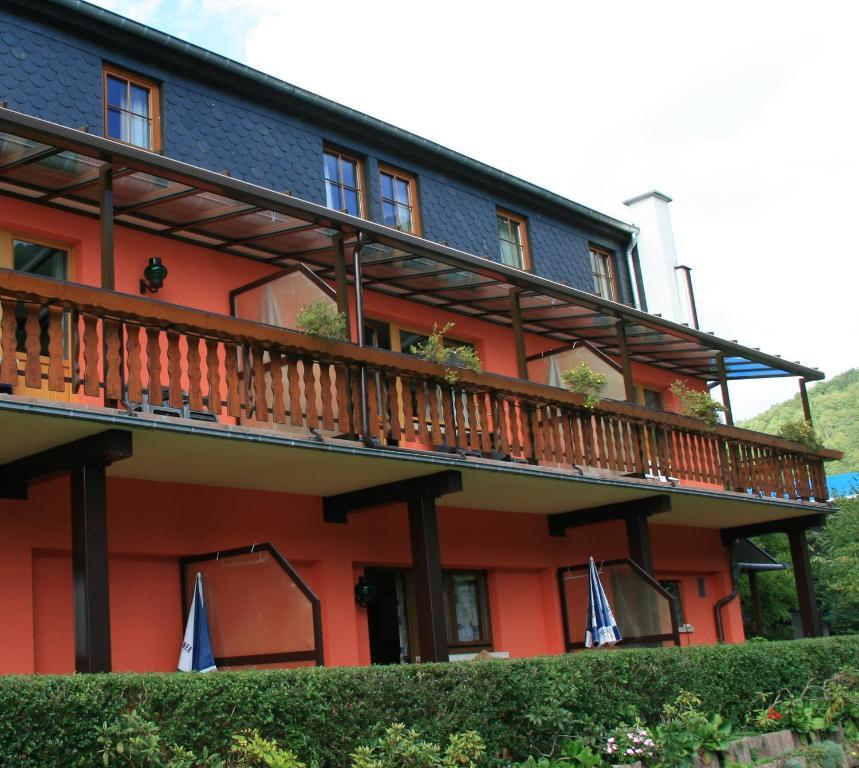 Camping De L'Our Appartements Vianden Exterior photo