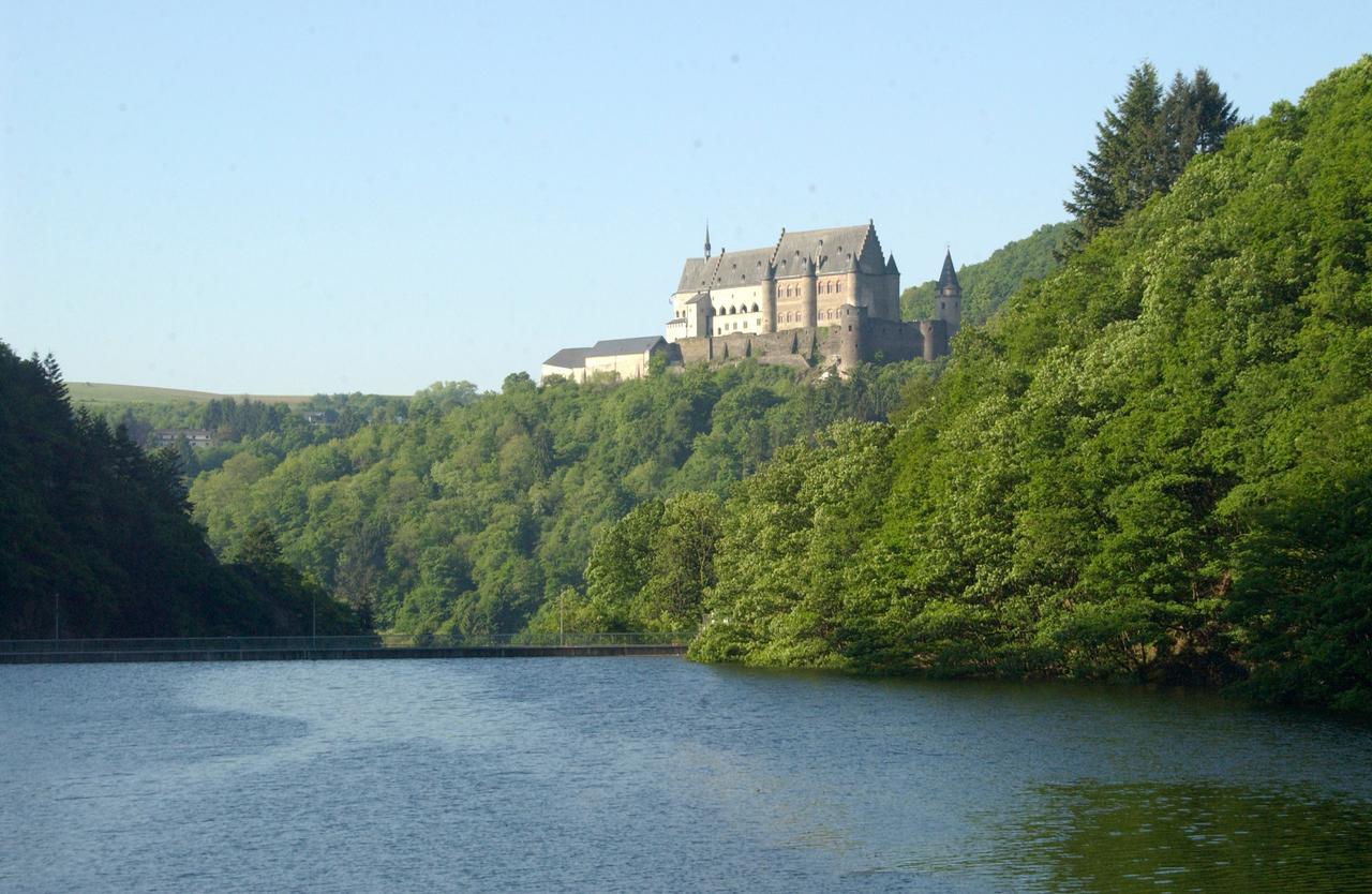 Camping De L'Our Appartements Vianden Exterior photo